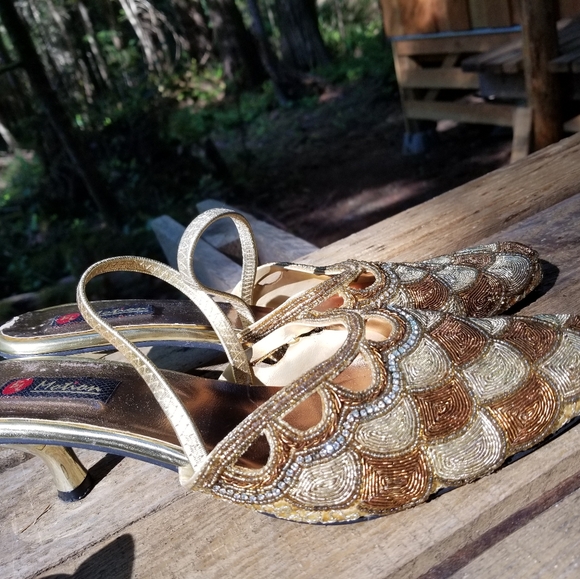 Size 9 BL Motion High Heels Shoes Gold Chrome Beads Embroidered Magic Slippers - Picture 9 of 15